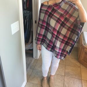 Evereve Plaid Poncho